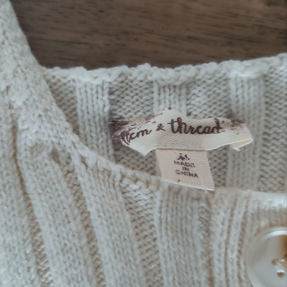 Cream Top - Picture 3 of 3